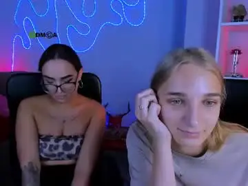 Chaturbate Live Sex of ollivia_dream