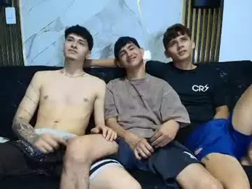 Chaturbate Live Sex of pelusos_mens