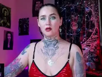 Chaturbate Live Sex Cam of emmybrightj_