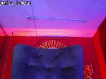 Chaturbate Live Porn of julieta_russell