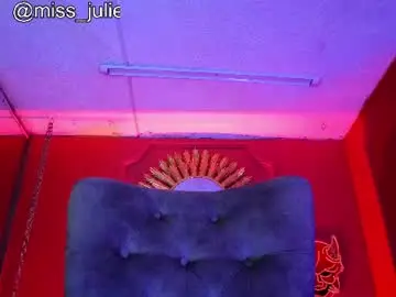 Chaturbate Adult Video Chat of julieta_russell