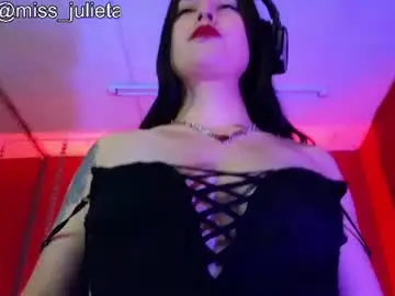 Chaturbate Watch Live Sex Cams of julieta_russell