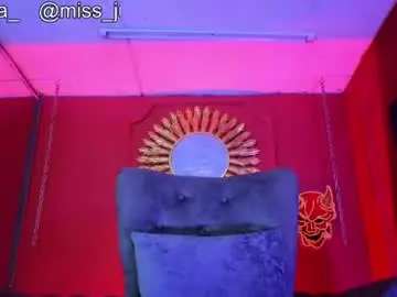 Chaturbate Free Porn Cam of julieta_russell