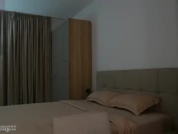 Chaturbate Best live sex cam show of haileygrx