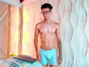 Chaturbate Free Porn Cam of merlin_2026