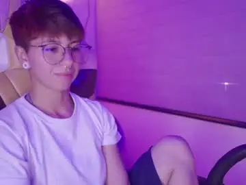 Chaturbate Sex Chat of tommy_blue1