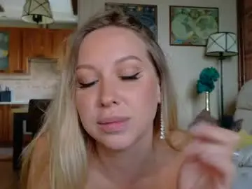 Chaturbate Sex Chat of _mari_