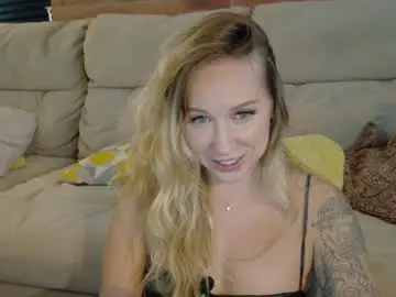 Chaturbate Live Sex of _mari_