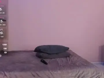 Chaturbate Live Sex Cam of lexiele3