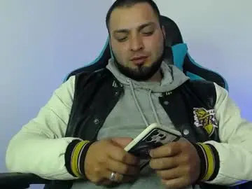 Chaturbate Sex Cam of robert_leroy