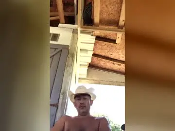 Chaturbate Live Sex Cam of countryjoe2002