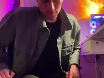Chaturbate Free Porn Cam of ghostdaddy9