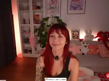 Chaturbate Live Sex Cam of oooops__