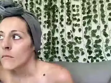 Chaturbate Live Porn of 420kc_couple