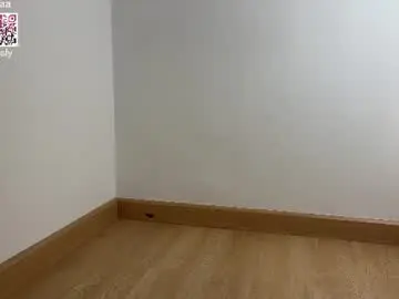 Chaturbate Live Sex Cam of cuteelsa_