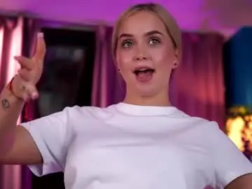 Chaturbate Free Porn Cam of elyssawetxx