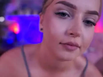 Chaturbate Live Porn of elyssawetxx