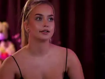 Chaturbate Nude Webcam of elyssawetxx