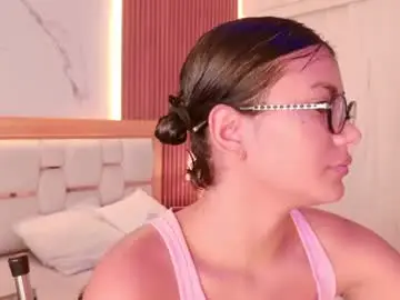 Chaturbate Live Sex of missjuliaa_