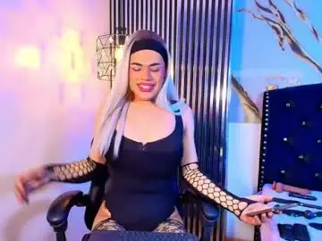 Chaturbate Live Sex of sofiasquirtvs