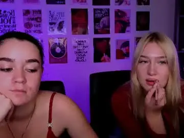Chaturbate Live Sex Cam of aria_glow