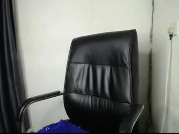 Chaturbate Watch Live Sex Cams of ebony_petitegirl