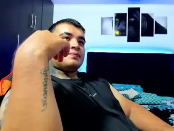 Chaturbate Best live sex cam show of thiago_cp01