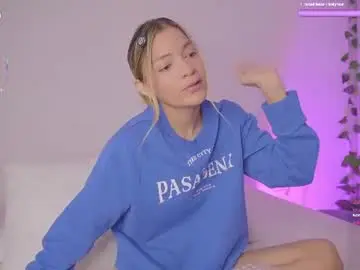 Chaturbate Live Sex of mila_1