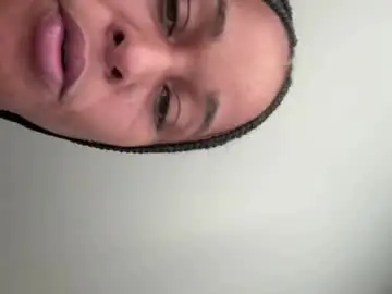 Chaturbate Live Porn of realwetpussy32