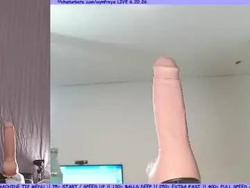 Chaturbate Live Sex Cam of wynfreya