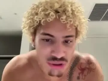 Chaturbate Sex Cam of kingzosh