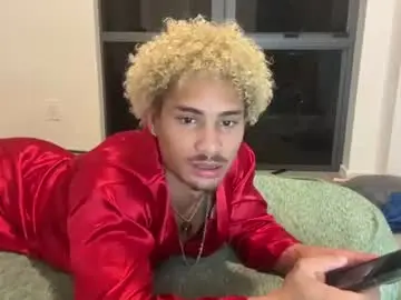 Chaturbate Adult Webcams of kingzosh