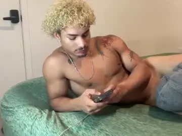 Chaturbate Adult Webcam of kingzosh