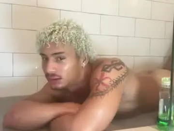 Chaturbate Sex Cam of kingzosh