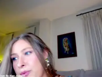 Chaturbate Live Sex Cam of x_lily_x