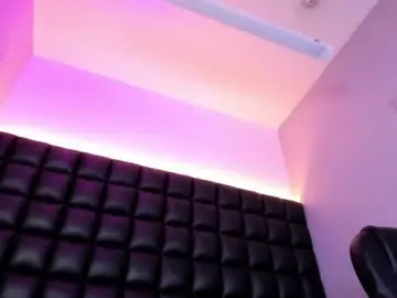 Chaturbate Free Live Porn of valen_lopeez