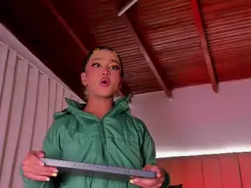 Chaturbate Adult Webcam of alessia_belluci1