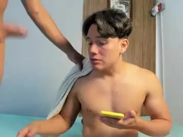 Chaturbate Watch Live Sex Cams of boys_roomhard