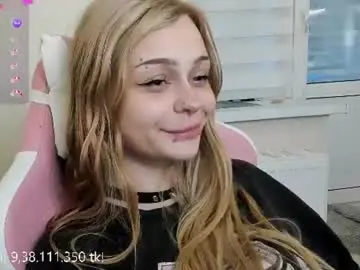 Chaturbate Nude Webcam of melonipinkbb