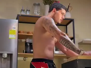 Chaturbate Live Sex Cam of yamp_bigcock
