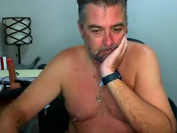 Chaturbate Live Sex Cam of phil_degash69