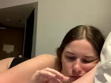 Chaturbate Nude Webcam of shyhotnerd