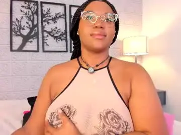 Chaturbate Live Sex Cam of makena_gh