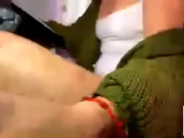 Chaturbate Live Sex Cam of petitecurlybrunette