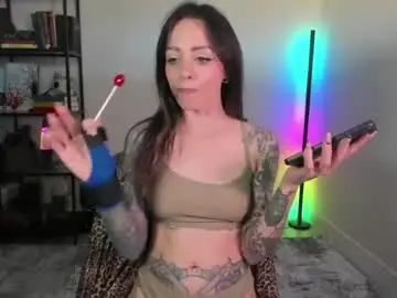 Chaturbate Watch Live Sex Cams of astridluxe