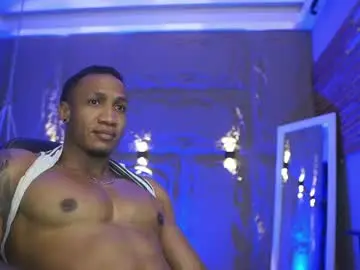 Chaturbate Live Sex Cam of logan_varela