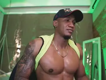 Chaturbate Live Porn of logan_varela