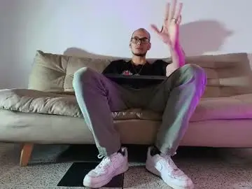 Chaturbate Adult Webcam of vlad__night