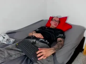 Chaturbate Live Porn of vlad__night