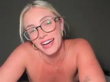 Chaturbate Free Porn Cam of _littletins